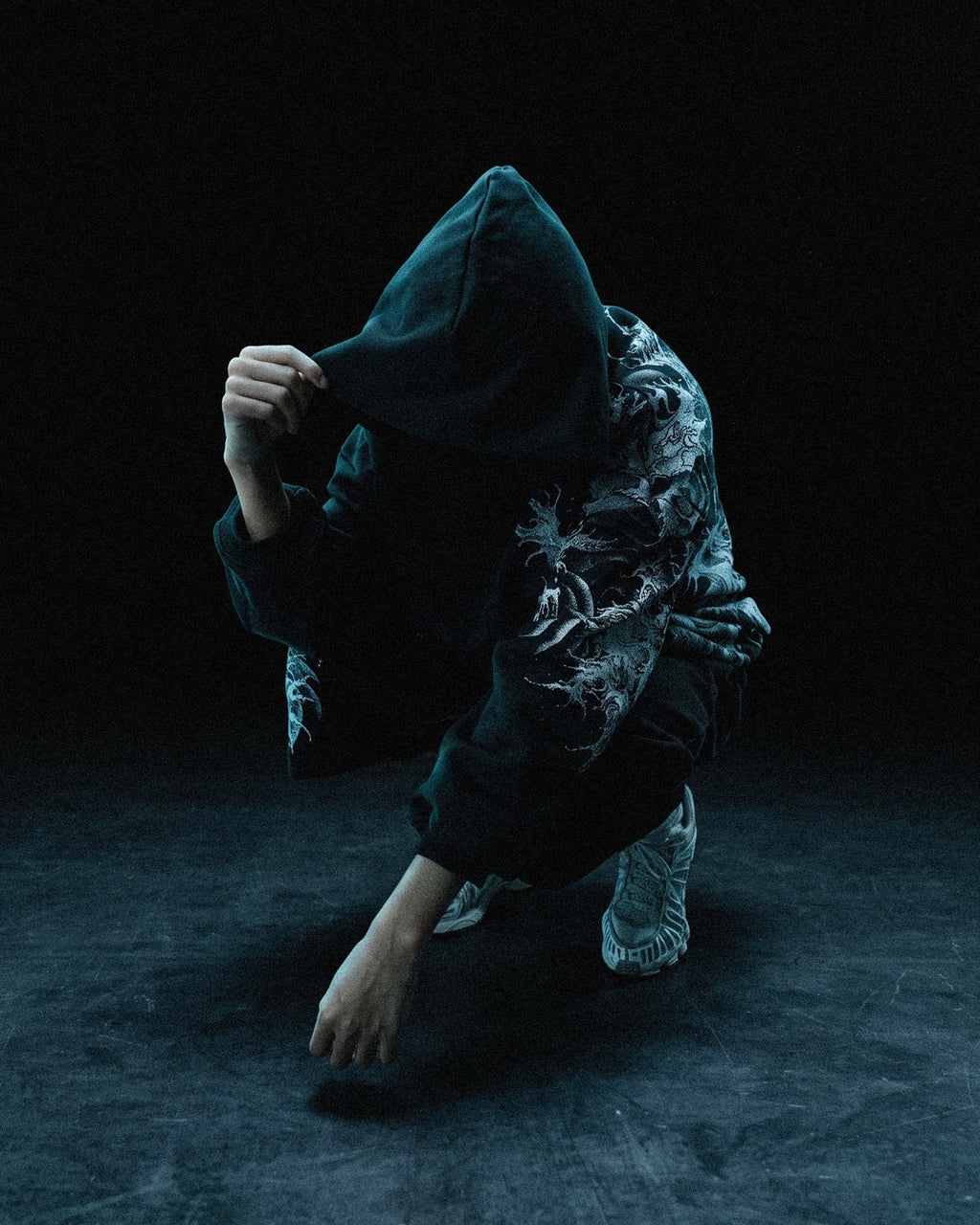 WAVE HOODIE
