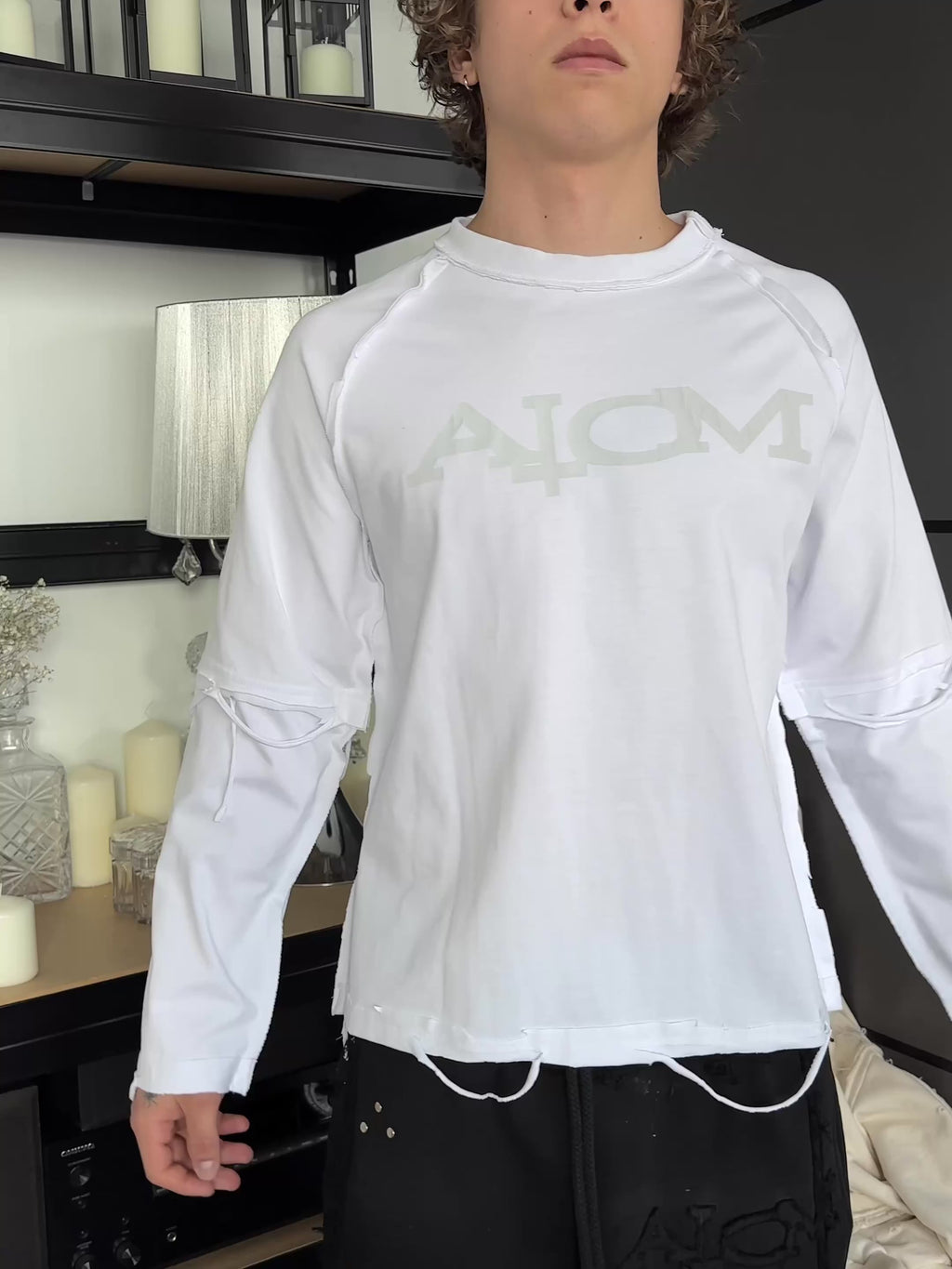 WHITE RIFT LONGSLEEVE